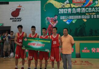 巴蒂爾PK“歪脖子機槍”青島啤酒CBA33現(xiàn)場收徒