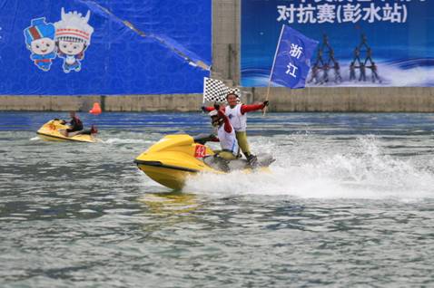 賽事捷報頻傳 中國摩托艇聯賽彭水大獎賽精彩不斷