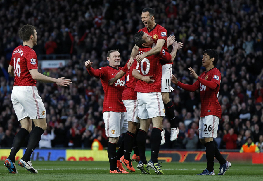 英超：范佩西驚艷帽子戲法 曼聯提前4輪奪冠