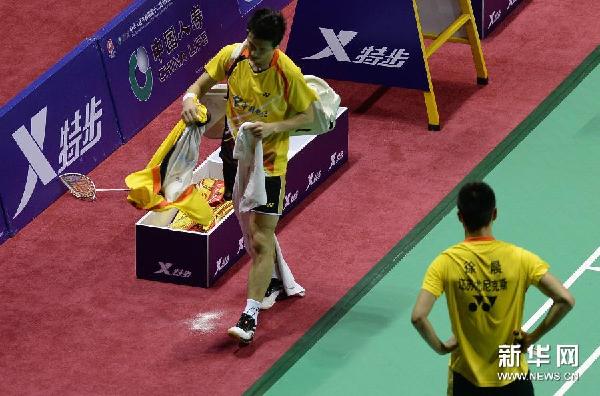 蔡赟不滿隊友一日三賽摔拍離場：領導要成績