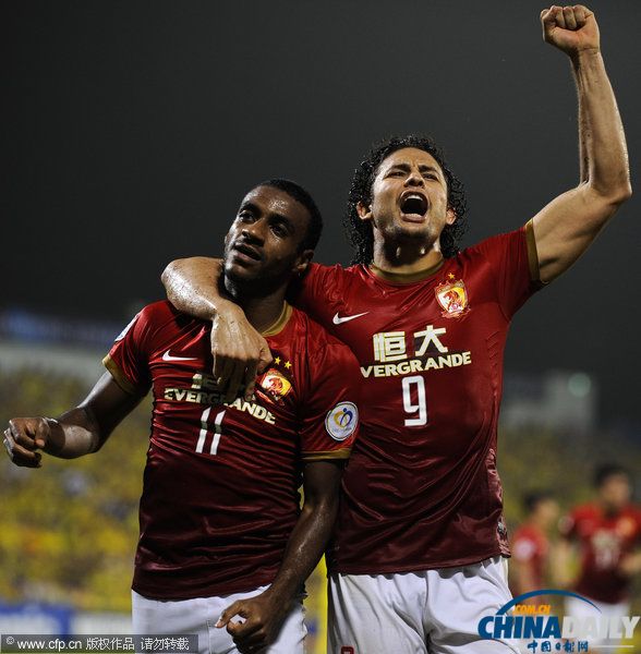 亞冠半決賽首回合：廣州恒大4:1客場大勝柏太陽神