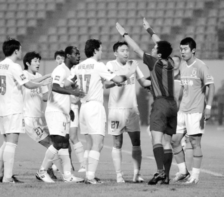 中國足球那些折騰事兒