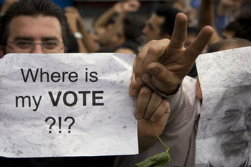 Mousavi's supporters hold new massive rally in Tehran