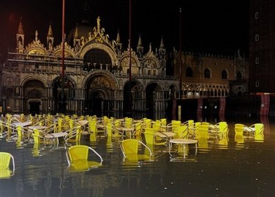 Venice flooded as Italy's bad weather continues