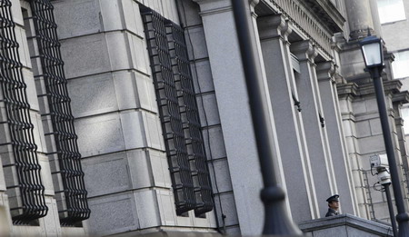 Japan to hold key interest rate at 0.1%