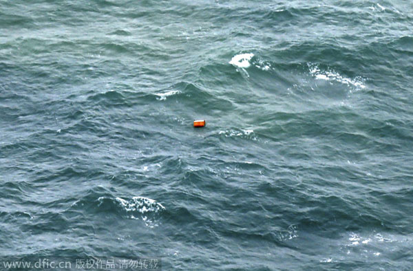 Debris spotted off Indonesia coast, possible from AirAsia jet - official