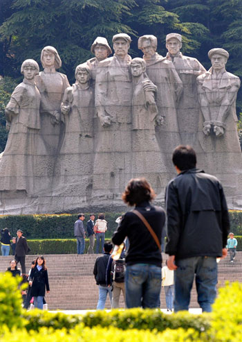 清明時節緬忠烈