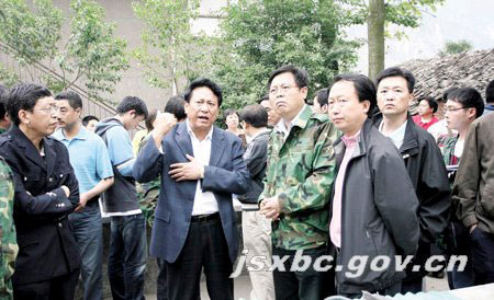 中共中央決定譚力同志任海南省委常委