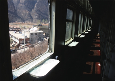 陜西韓城開往北京西列車6節車廂脫軌