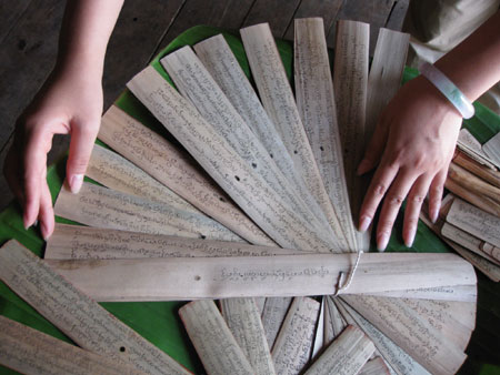 西雙版納傣族園組織非物質(zhì)文化遺產(chǎn)培訓(xùn)