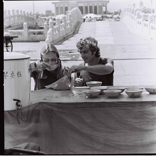 《百名攝影記者聚焦中國(guó)》畫冊(cè)首發(fā)式在京舉行