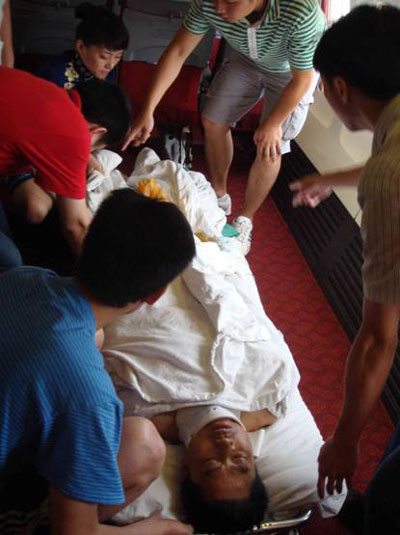 海航19個小時完成擔架保障運輸