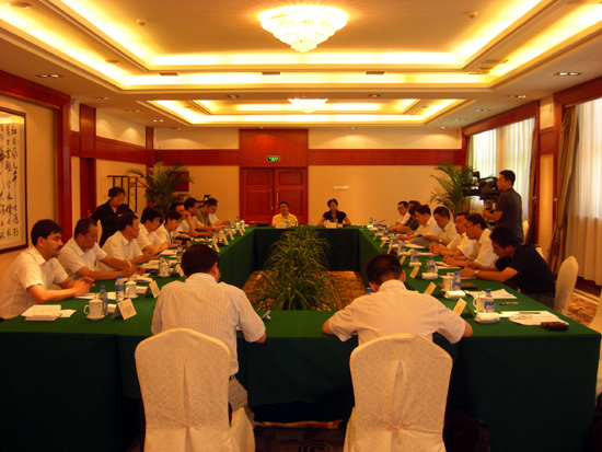 堅持及時準(zhǔn)確公開透明方針加強(qiáng)輿論引導(dǎo)