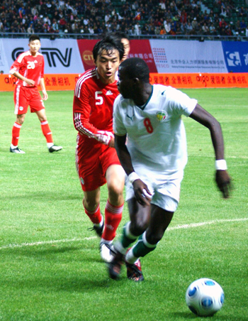 沒輸就算贏了！國(guó)足0-0撼平塞內(nèi)加爾(組圖)