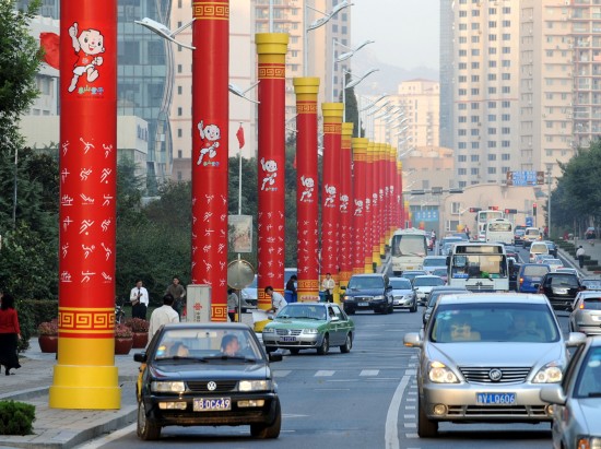 組圖：130根“全運柱”亮相青島