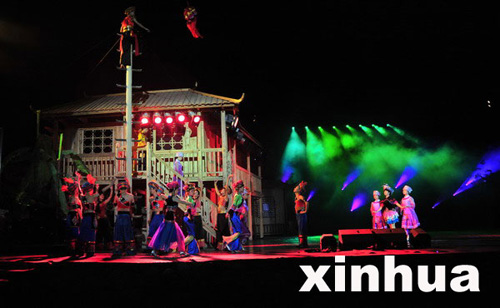 騰龍洞《夷水麗川》美輪美奐