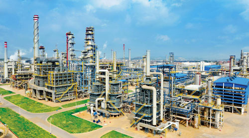 環(huán)保世界領(lǐng)先的世界級福建煉油乙烯一體化項(xiàng)目投入商業(yè)運(yùn)行