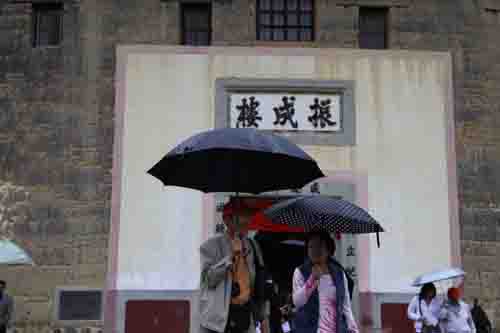 海內外客家鄉親探秘永定土樓(組圖)